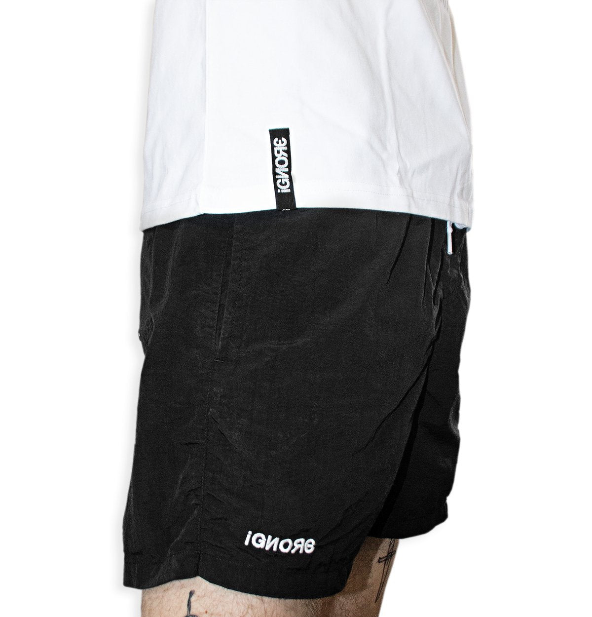 T-Shirt - iGNORE Design - Piña Cut - white